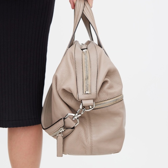 Givenchy Nightingale medium tote - Picture 4 of 5